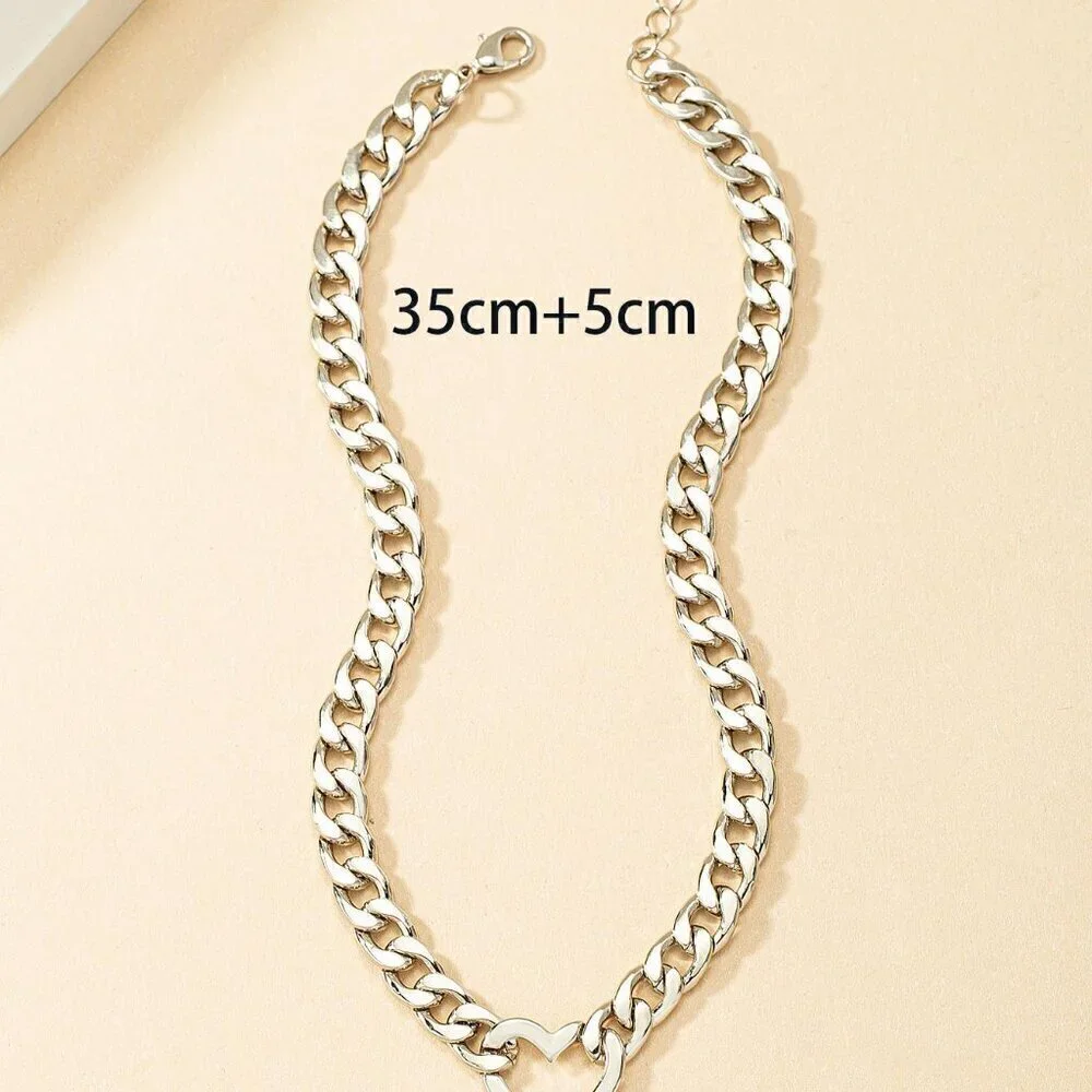 Silver Fashionable Women's Heart Decor Chain Necklace